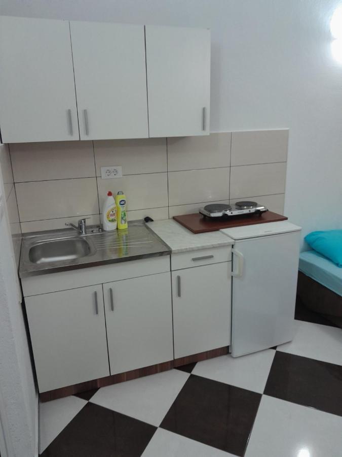 Apartments Neda Sutomore Extérieur photo