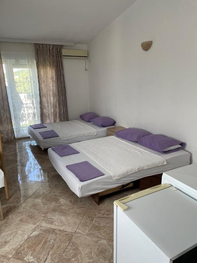 Apartments Neda Sutomore Extérieur photo
